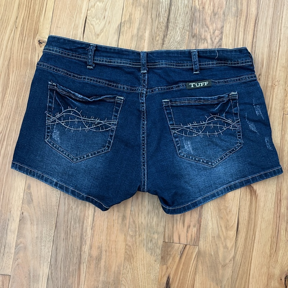 Cowgirl Tuff shorts size 30